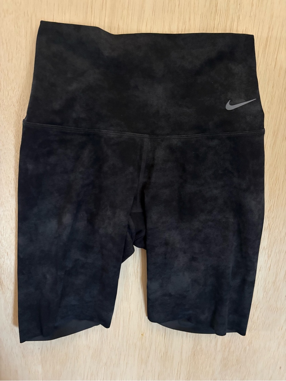 Women’s XS Nike Universa Biker Shorts